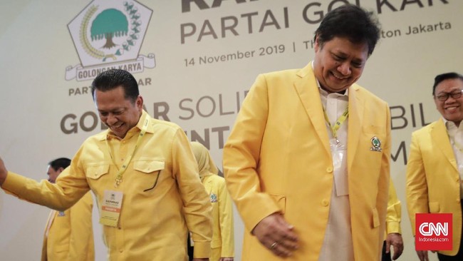 Bamsoet disebut punya dukungan politik yang cukup kuat dari kader daerah, namun restu dari Istana berlabuh ke Airlangga.