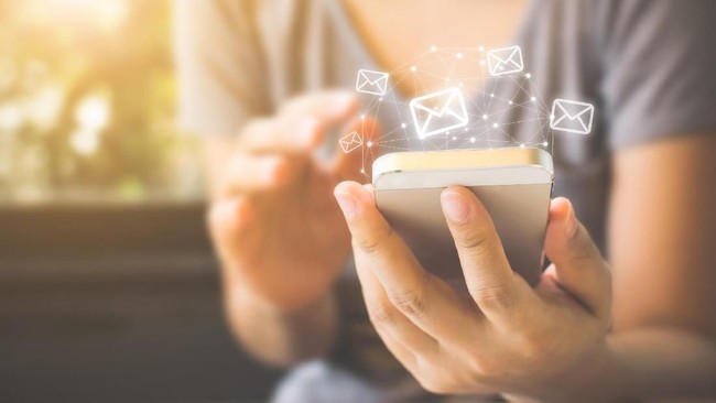 Pesan WhatsApp yang sudah dihapus pengirim sering kali membuat penasaran. Berikut cara mudah tahu isi pesan WhatsApp yang sudah dihapus di Android.