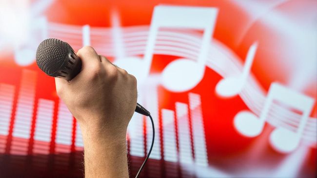 Menyibak Tirai Glamor Ajang Pencarian Bakat Ajang pencarian bakat sebenarnya bukan hal asing di industri hiburan, baik di Indonesia dan dunia.
