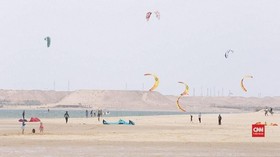 VIDEO: Dakhla, Kota di Sahara Lokasi 'Kite Surfing'