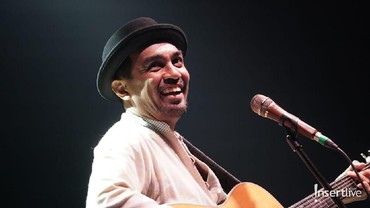 Lirik Lagu Ada - Glenn Fredly