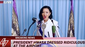 Hwasa MAMAMOO Jawab Komentar Jahat soal Fesyen Lewat 'HIP'