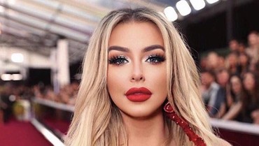 img-title YouTuber Kontroversial Ini Minta Maaf usai Hadiri Pesta Saat Corona