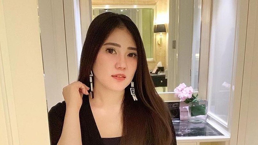 Via Vallen absen tampil di layar kaca dua bulan trakhir karena alami depresi akibat komentar negatif netizen.