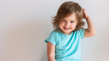 PERAWATAN RAMBUT BAYI AGAR TETAP SEHAT DAN KUAT
