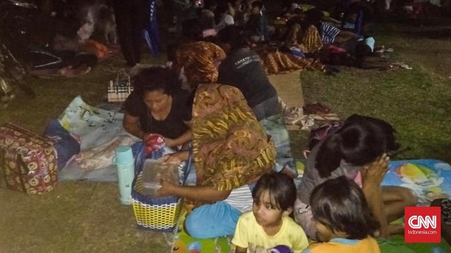 BNPB menyebut  tidak ada lagi warga yang mengungsi akibat gempa dengan magnitudo 7,1 yang mengguncang wilayah Ternate dan Minahasa sejak Selasa (19/11).