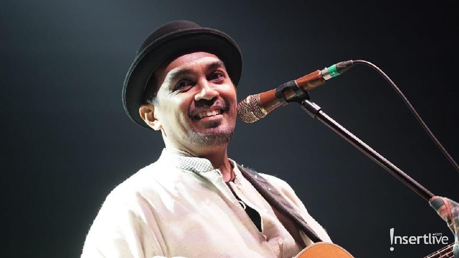 Kenang Kepergian Glenn Fredly, NU: Shalawatmu Jadi Saksi Pengurus Besar Nahdlatul Ulama (PBNU) turut berduka cita atas meninggalnya Glenn Fredly.