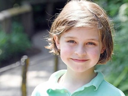 Mengenal Lauren Simons, Si Jenius yang Lulus Kuliah di Usia 9 Tahun