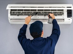 7 Cara Merawat AC Saat Cuaca Panas Supaya Lebih Awet dan Tetap Dingin