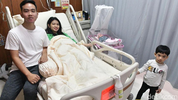 Bila ada teman atau kerabat yang melahirkan secara caesar seperti menantu Jokowi, Selvi, please stop ucapkan kalimat ini, Bun.