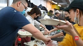 VIDEO: Pedemo Hong Kong Ambil Alih Kantin Kampus