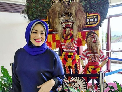 Dewi Hughes Turun Berat Badan 90 kg dengan Diet Kenyang, Ini Aturan Makannya