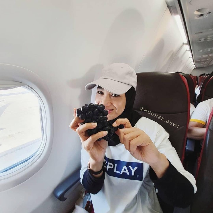 <p>Sukses terus Dewi Hughes, semoga membawa perubahan bagi orang banyak untuk lebih sehat. (Foto: Instagram @hughes.dewi)</p>