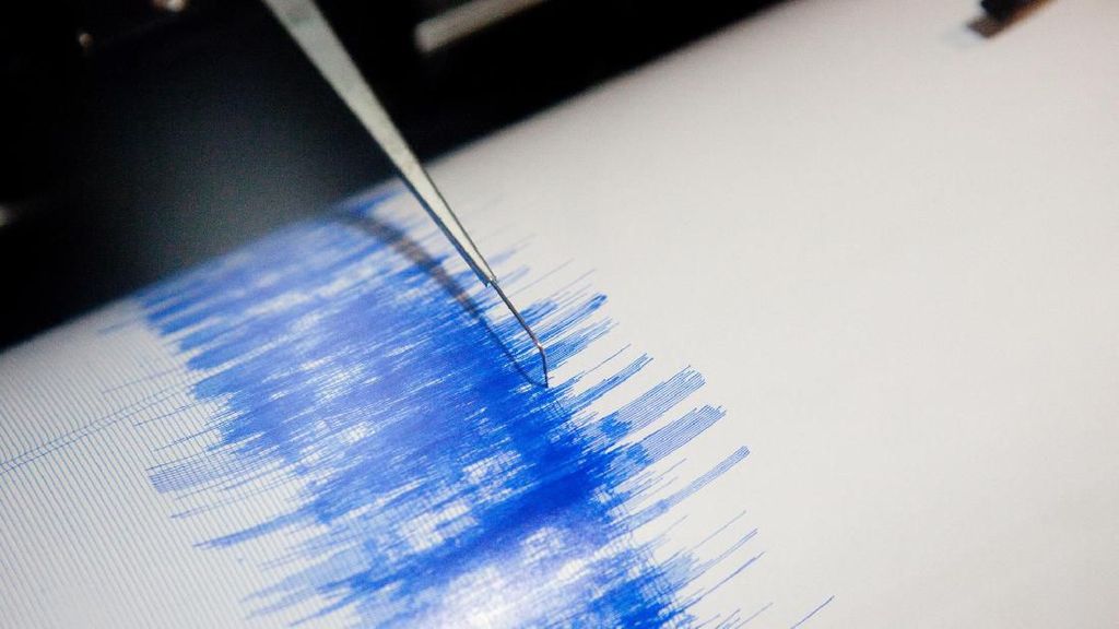 BMKG Catat Gempa Susulan di NTT Capai 7.492 Kejadian