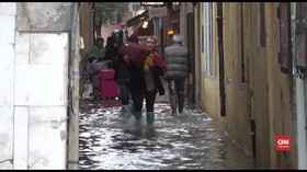 VIDEO: Banjir Genangi 70 Persen Pusat Kota Venesia