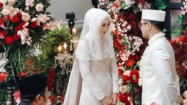 Dian Pelangi Resmi Dinikahi Pengusaha Sandy Nasution