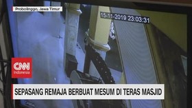 VIDEO: Sepasang Remaja Berbuat Mesum di Masjid Terekam CCTV