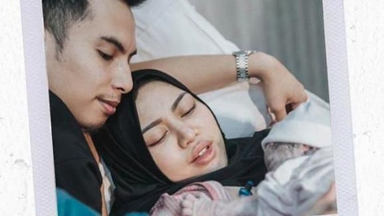 Selain kontraksi dini, berikut kondisi yang Rachel Vennya alami setelah melahirkan.