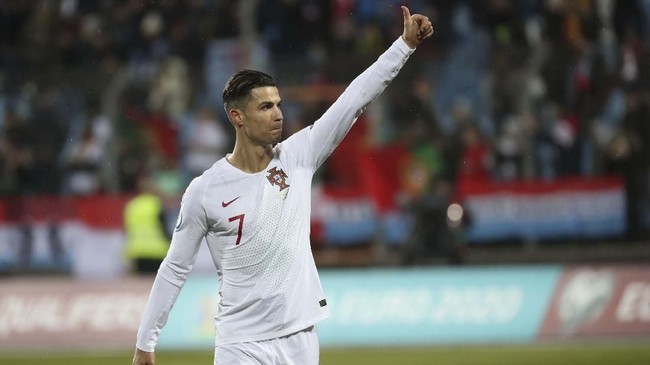 Manchester United pernah berhasil menikung Liverpool dalam berebut pemain wonderkid Cristiano Ronaldo.