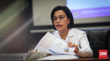 Menkeu Sri Mulyani mengungkap skenario penerapan PPKM darurat selama 4-6 minggu untuk menekan jumlah kasus covid-19. Berikut dampaknya terhadap ekonomi.