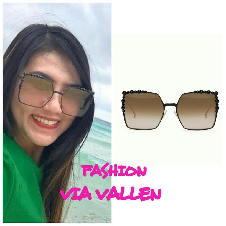 Tujuh koleksi kacamata mewah dari pedangdut cantik, Via Vallen, ini  bisa bikin kantong Insertizen kering. Apa saja koleksi kacamata mewahnya?