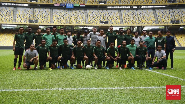 Pelatih Malaysia Tan Cheng Hoe mengaku khawatir dengan perombakan skuat yang dilakukan oleh Indonesia jelang kualifikasi Piala Dunia 2022.