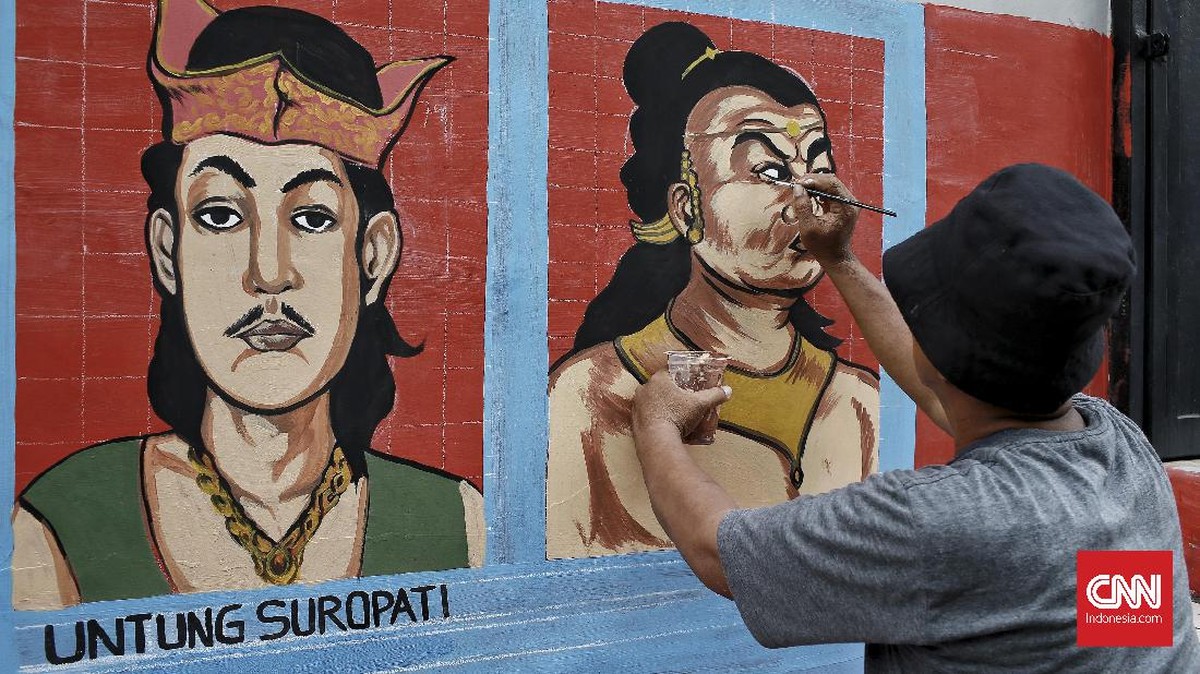 FOTO: Belajar Lewat Mural Sarat Edukasi di Pademangan Timur
