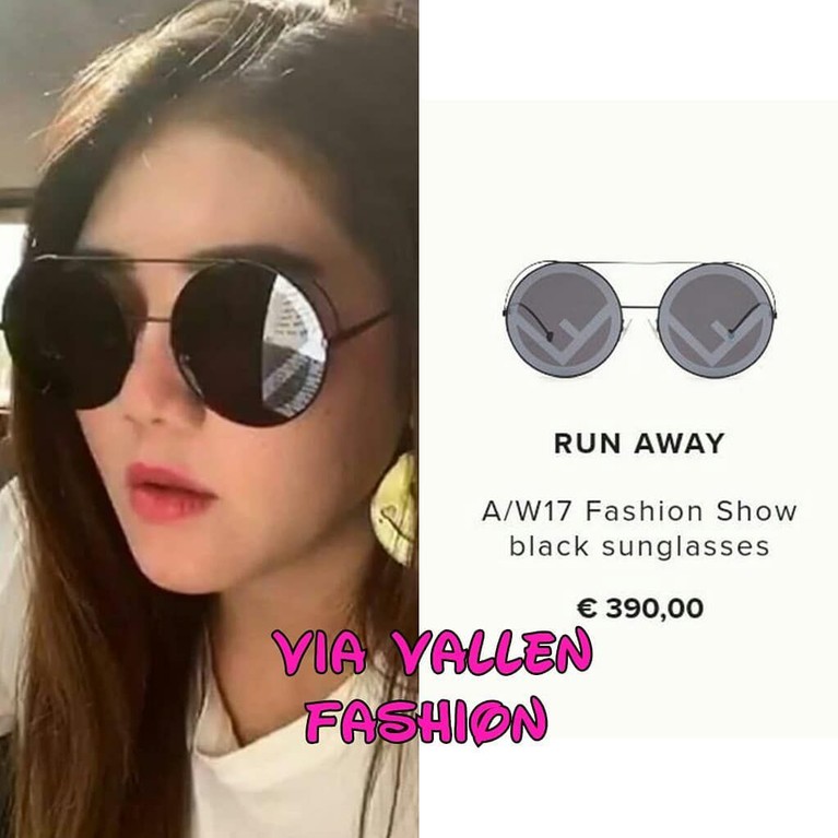 Bikin Kantong Kering, Tengok 7 Koleksi Kacamata Mewah Via Vallen Tujuh koleksi kacamata mewah dari pedangdut cantik, Via Vallen, ini bisa bikin kantong Insertizen kering. Apa saja koleksi kacamata mewahnya?