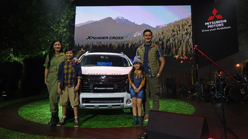 PT Mitsubishi Motors Krama Yudha Sales Indonesia (MMKSI) bersama Mitsubishi Motors Corporation (MMC) resmi memperkenalkan model terbaru dari Xpander.