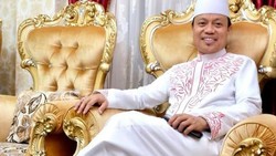 Sosok Ustaz Dasad Latif Diduga Sindir Perselingkuhan Suami Bos Skincare Saat Ceramah