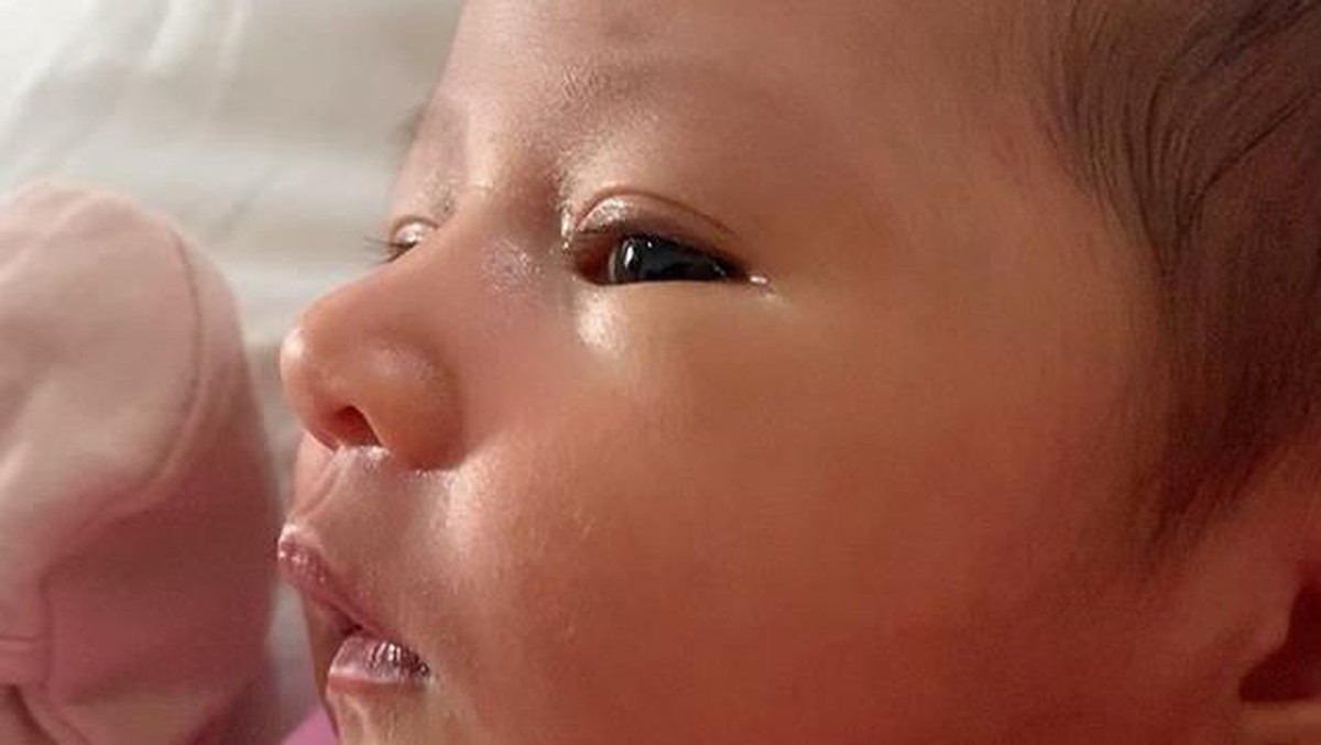 Beberapa potret cantik Khalisa&comma; anak dari Kartika Putri dan Habib Usman&period;