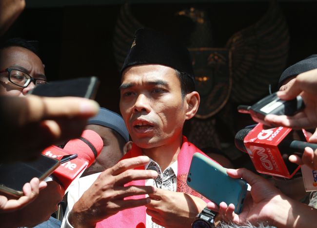 Ustaz Abdul Somad Kampanyekan Akhyar Perindo Dukung Bobby