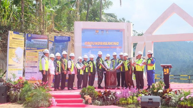 Bendungan Meninting berada di wilayah dengan ketersediaan air yang besar, sehingga menjadikannya sebagai suplesi air ke daerah lain, terutama Lombok Selatan.