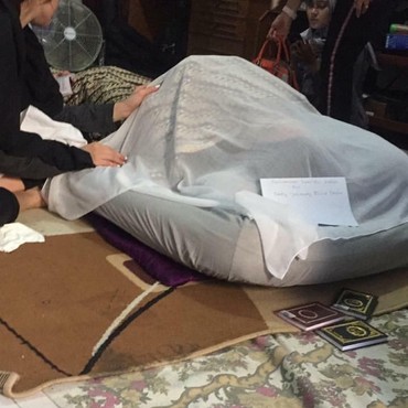 Cecep Reza Berselimut Kafan, Begini Kondisi Suasana Rumah Duka