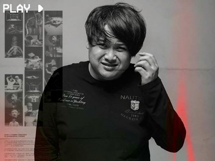 Cecep Reza Bombom Dimakamkan,Tangis Ibunda Pecah Saat Lihat Nisan
