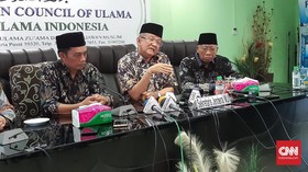Ironi Corona di Mata MUI: Bandara Dibuka, Masjid Ditutup