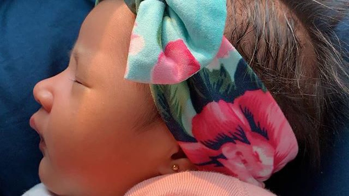 Beberapa potret cantik Khalisa&comma; anak dari Kartika Putri dan Habib Usman&period;