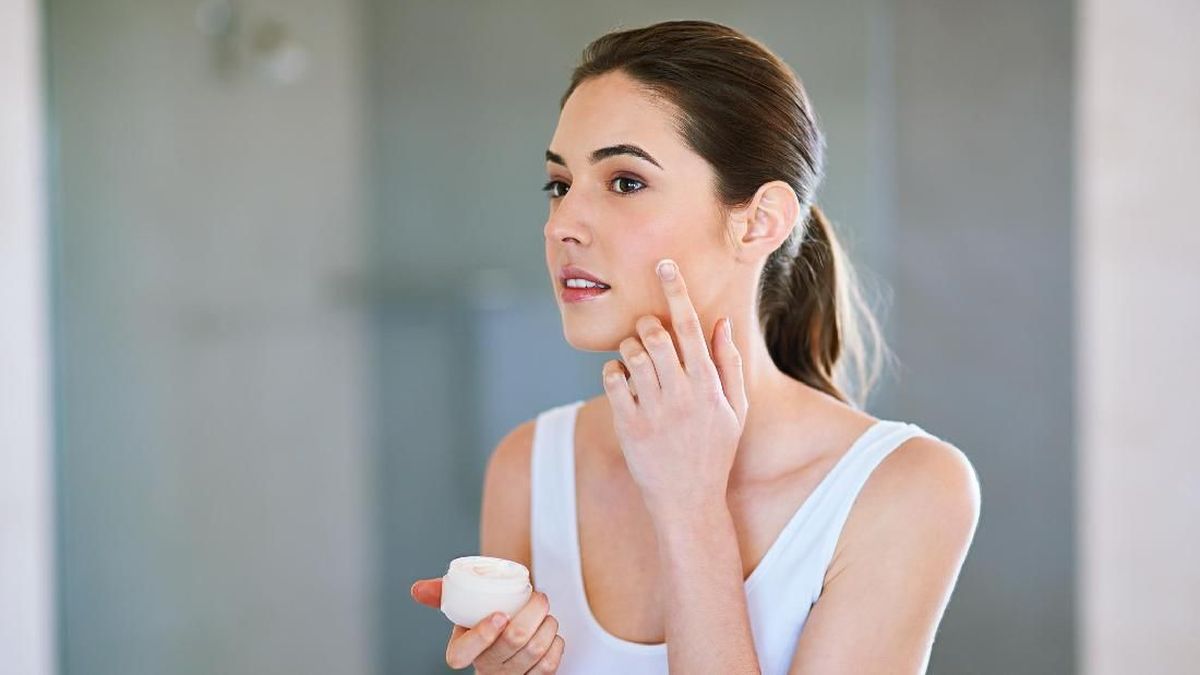 Manfaat Retinol Untuk Kulit, Dari Jerawat Hingga Antiaging