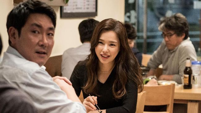 Film-film lokal Korea kembali menguasai box office pekan ini. Di antaranya, ada 'Kim Ji-young, Born 1982' dan 'Black Money'.
