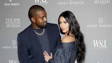 Di Ambang Cerai Kim Kardashian Unggah Foto Momen Pernikahan Tanpa Kanye West