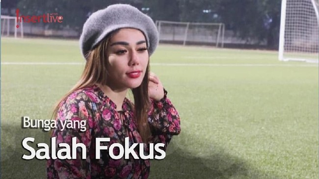 Beby Fey Unggah Foto Mawar Merah Jambu, Netizen Malah Salfok