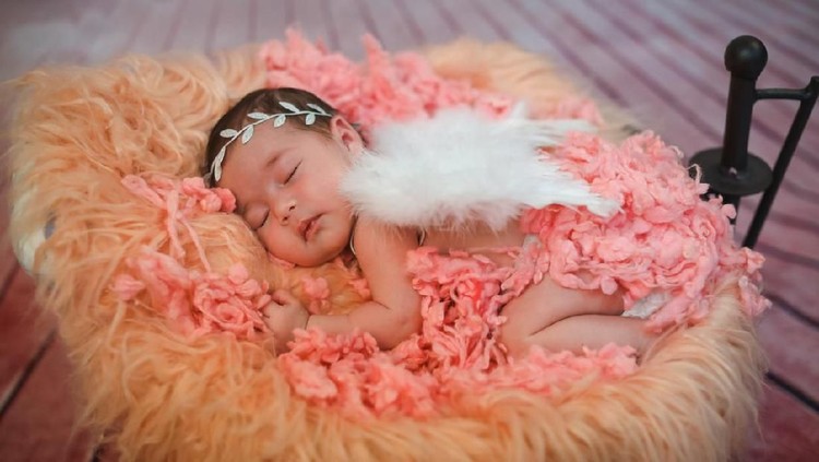 Ingin menyematkan nama bayi dengan makna berseri? Lihat daftar nama berikut ya.