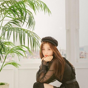 Kondisi Terbaru Jung Chaeyeon Usai Alami Patah Tulang dan Gegar Otak