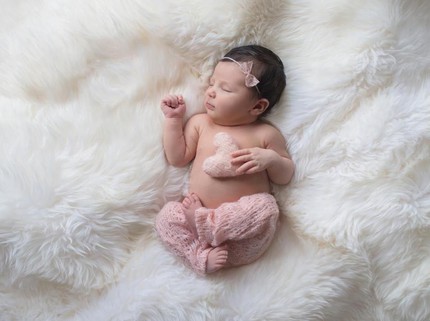 15 Inspirasi Nama Bayi Perempuan Bermakna Mulia