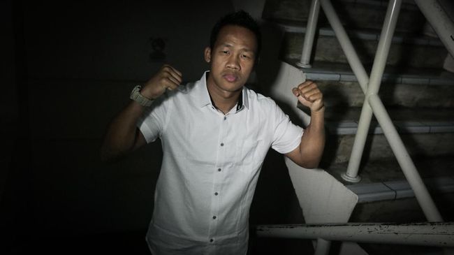 Darah, Keringat, dan Air Mata Daud 'Cino' Yordan Tak banyak yang tahu jika perjuangan keras saya menjadi Daud 'Cino' Yordan diwarnai darah, keringat, dan juga air mata.