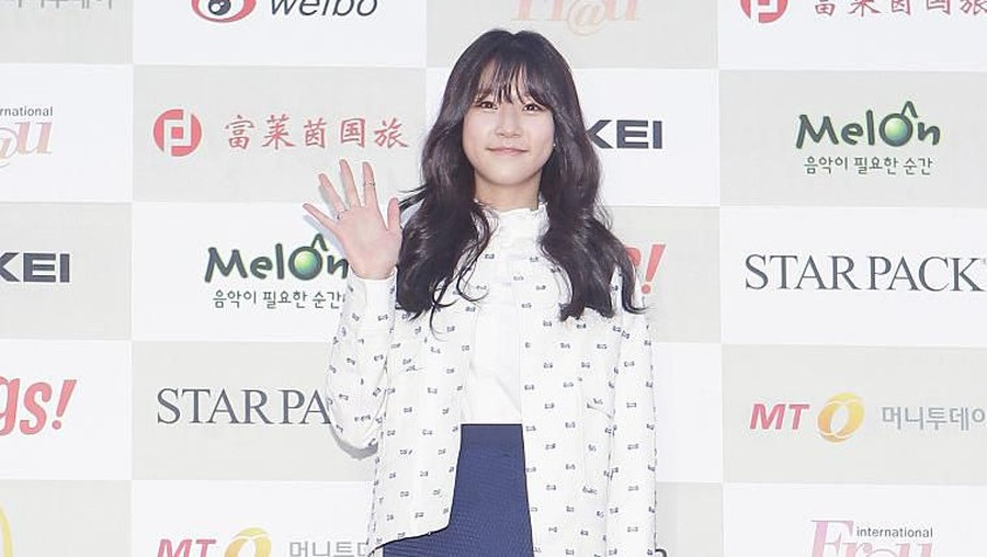 SEOUL, SOUTH KOREA - JANUARY 28:  Actress Kim Sae-Ron arrives for the 4th Gaon Chart K-POP Awards at the Olympic Park on January 28, 2015 in Seoul, South Korea.  (Photo by Chung Sung-Jun/Getty Images)