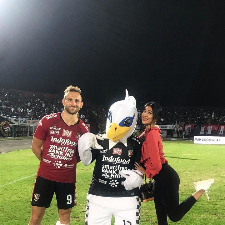 <p>Ilija Spasojevic bersama mendiang istri. (Foto: Instagram @lelhyspaso)</p>