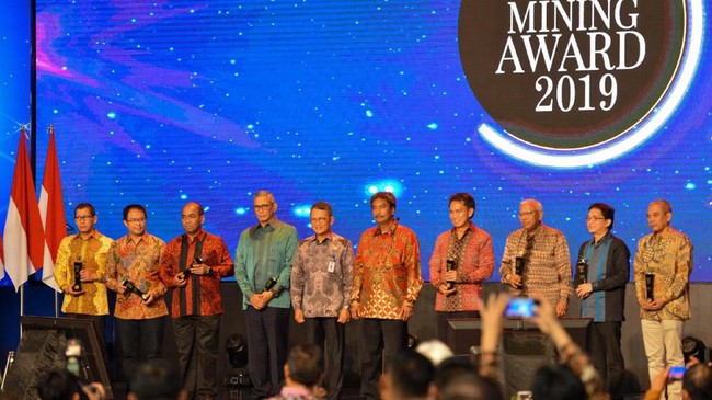 PT Timah Tbk, PT Freeport Indonesia (PTFI), dan PT Bukit Asam Tbk berhasil meraih penghargaan untuk 6 kategori sekaligus pada ajang IMA Awards 2019.