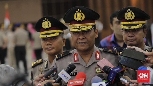 Pembatasan pelayanan disesuaikan dengan kebijakan kantor polisi masing-masing daerah.