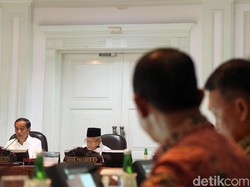 1 Tahun Pemerintahan Jokowi-Maruf, Bagaimana Perekonomian RI?